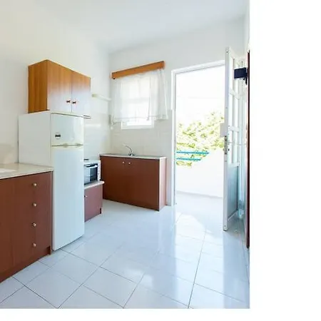 Merryland & Διαμέρισμα