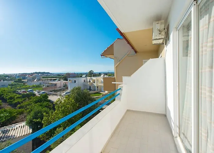 Merryland & Apartament *